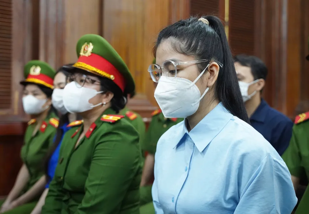 Nguyễn Thị Thái Hằng ân hận vì uy tín, danh dự nhiều năm xây dựng đã mất. Ảnh: THUẬN VĂN