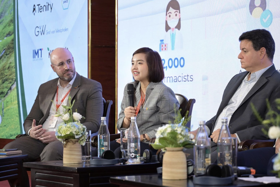 Long Châu thúc đẩy chuyển đổi số và ứng dụng AI trong y tế tại Diễn đàn Kinh tế SVEF 2025 - Ảnh 1.