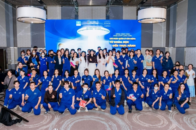 Long Châu và Stada Pymepharco triển khai buổi đào tạo y khoa chuyên sâu cho đội ngũ y tế nhằm nâng cao năng lực tư vấn và thực hành dược lâm sàng. Ảnnh: LC