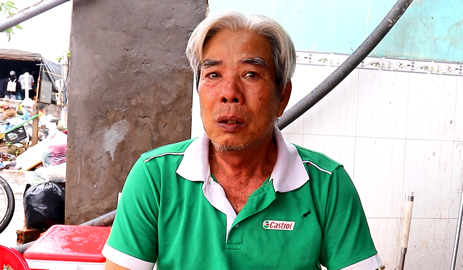 Lũ dữ tàn phá Hòa Xuân ở Đắk Lắk, cả nước hướng về cứu giúp dân- Ảnh 1. Lũ dữ tàn phá Hòa Xuân ở Đắk Lắk, cả nước hướng về cứu giúp dân- Ảnh 1.