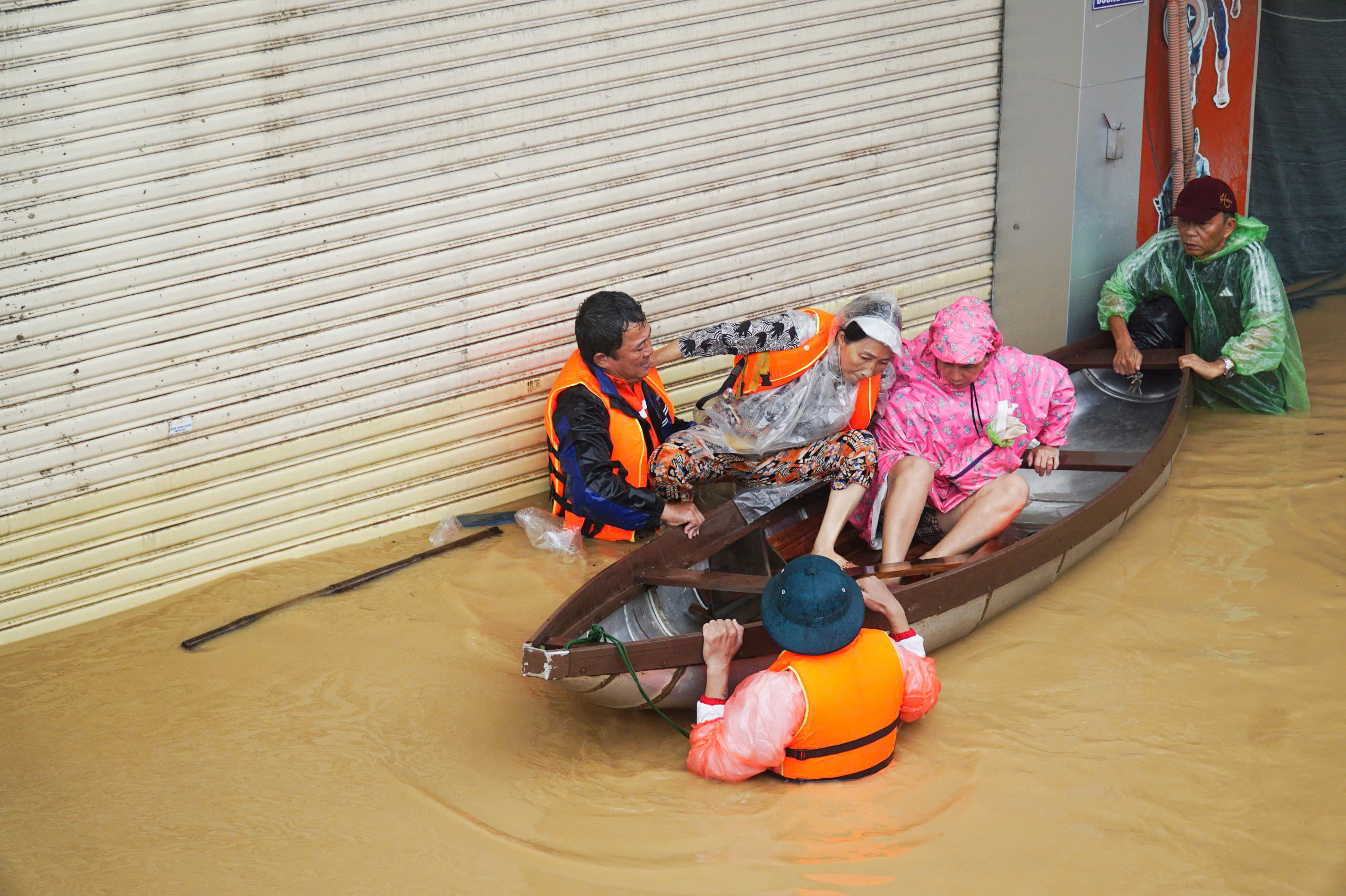 Khánh Hòa - Ảnh 1.
