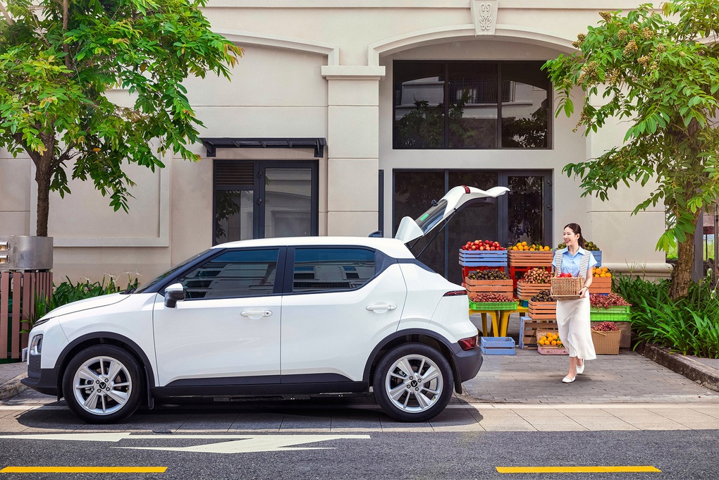 Lý do VF 5 chinh phục người dùng trẻ: Trang bị tốt, phù hợp cả phố lẫn đường trường - 1