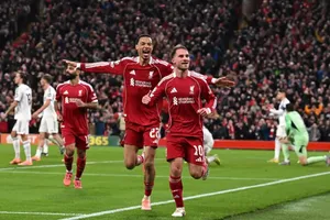 Liverpool thắng kịch tính Real, PSG gục ngã trước Bayern