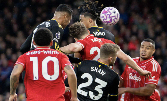 Man United nối dài mạch bất bại, Nottingham Forest rơi chiến thắng sân nhà - Ảnh 1.