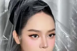 Video 'búp bê bị nhốt' Thanh Thủy hút 8 triệu lượt xem