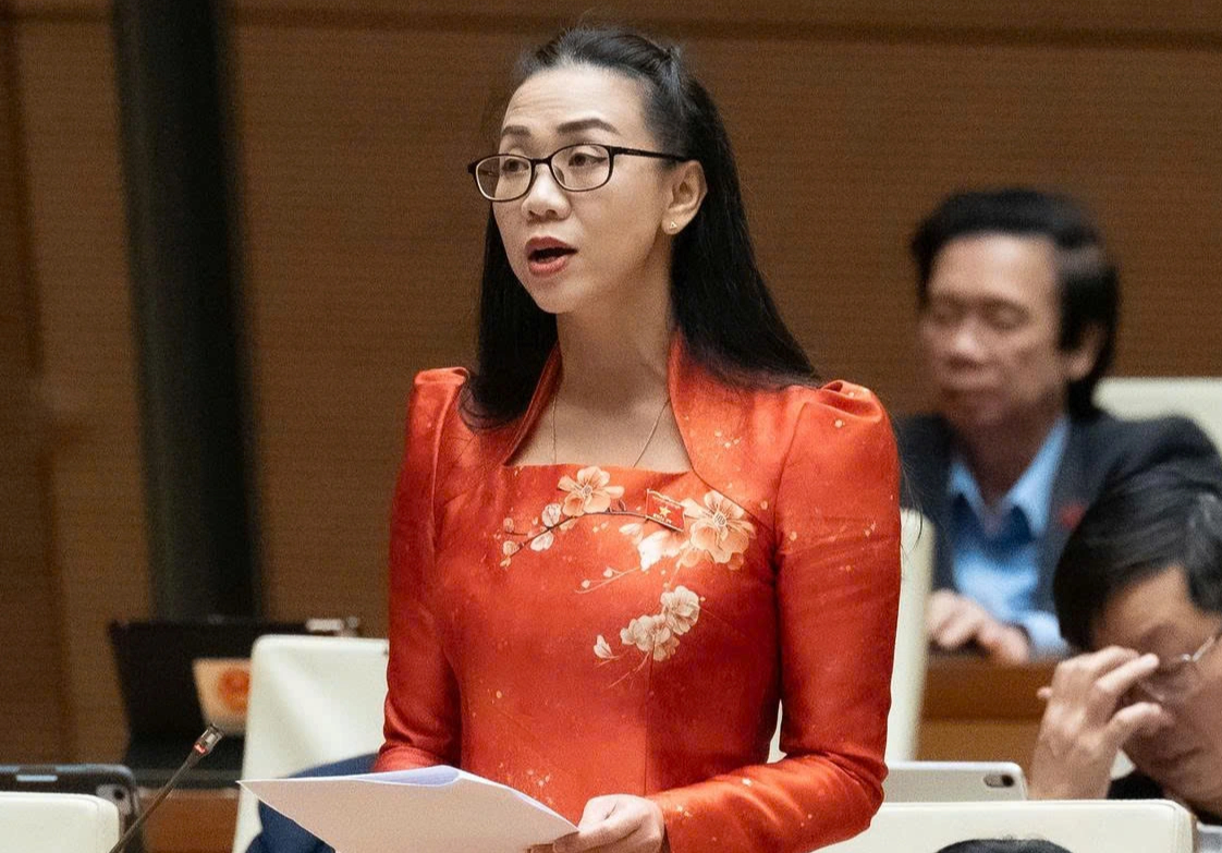 Sách giáo khoa phải 'chuẩn mực và không có lỗi' - Ảnh 2.