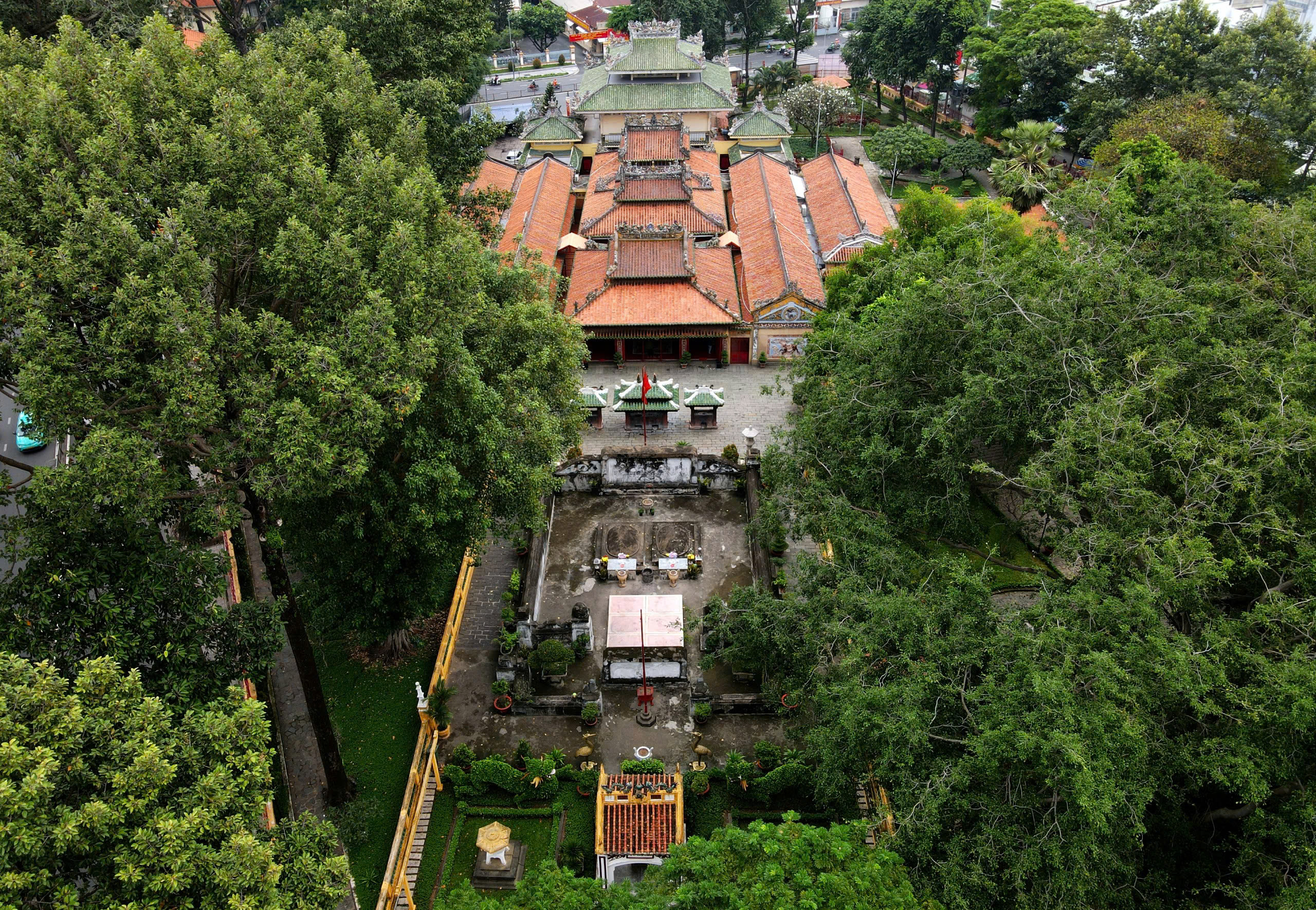 Mộ cổ 177 năm ở TP.HCM, lưu danh công thần thuộc hàng Đệ nhất triều Nguyễn- Ảnh 1.