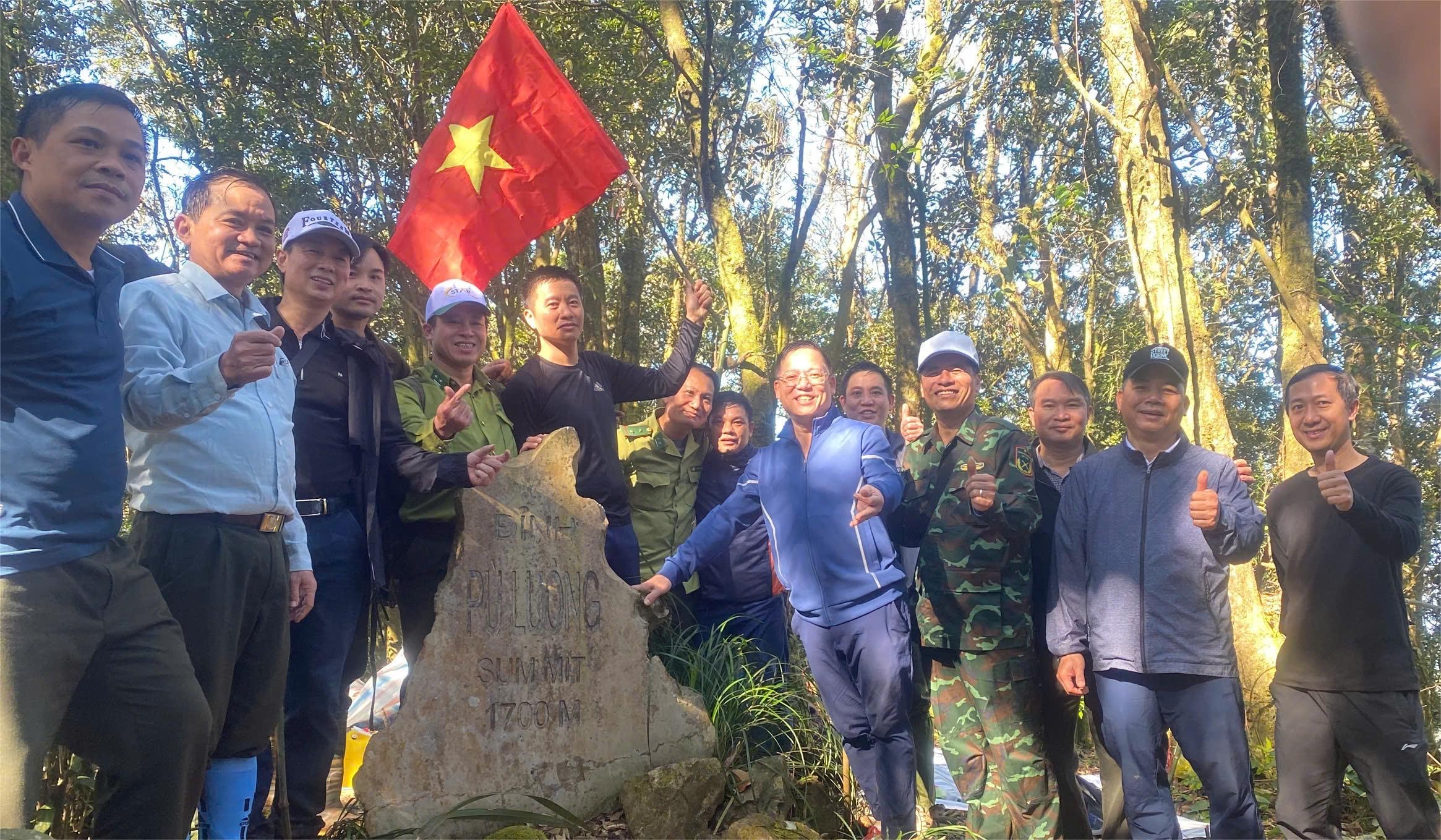 Mở tuyến Chinh phục đỉnh Pù Luông, đón du khách thích du lịch mạo hiểm về với xứ Thanh - Ảnh 1.