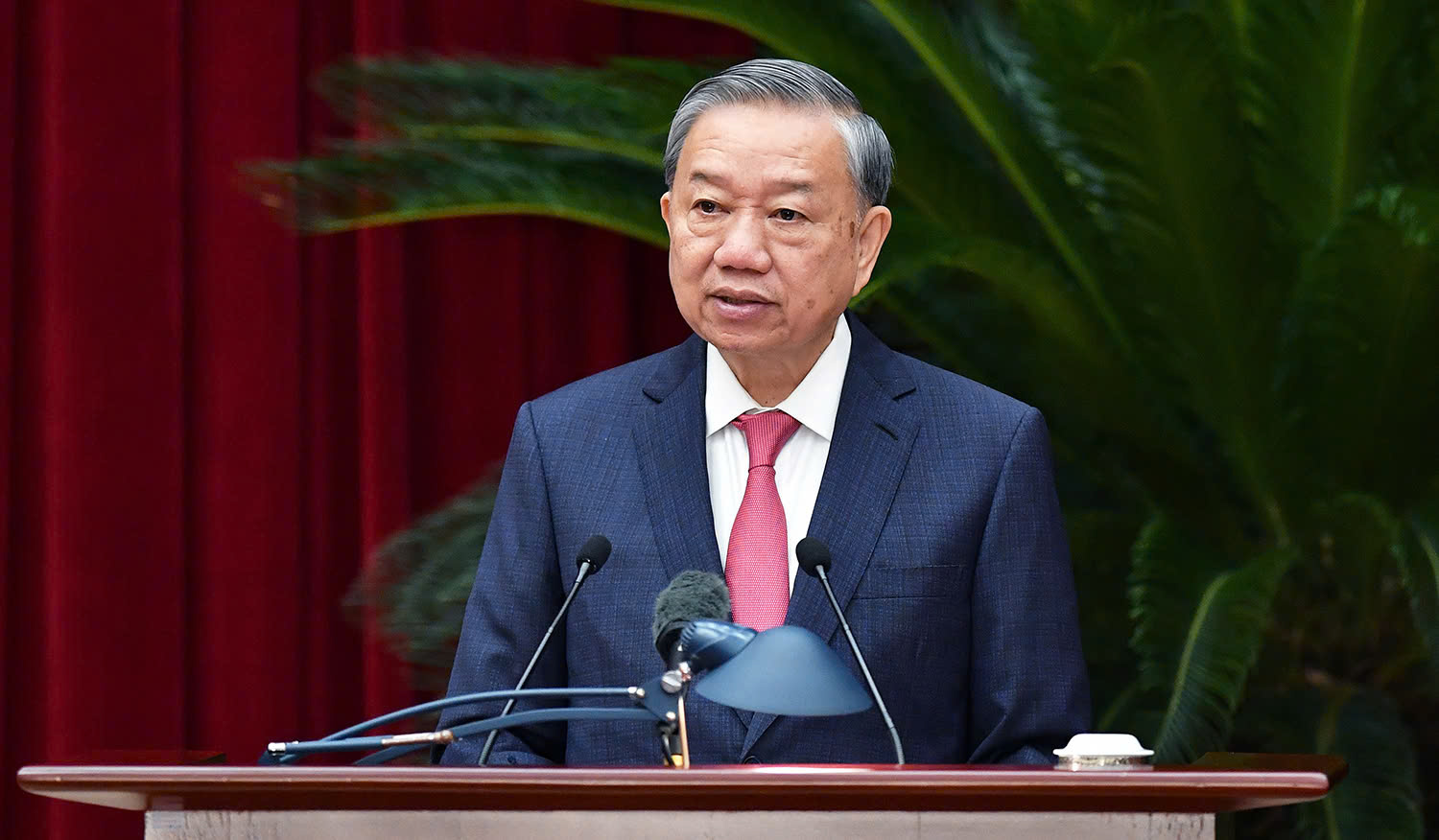 Tổng Bí thư: Mỗi ủy viên Trung ương 'nói ít, làm nhiều, quyết liệt, hiệu quả' - Ảnh 1.