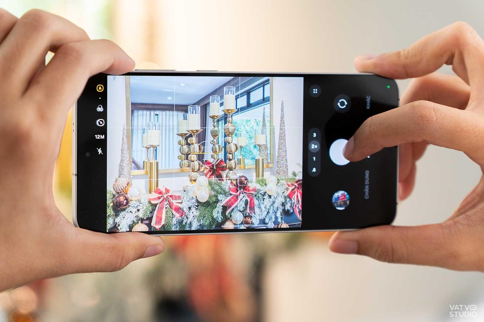 Galaxy S25 FE: Món quà Giáng sinh đáng giá, lợi ích dài lâu cho cả năm sau - Ảnh 1.