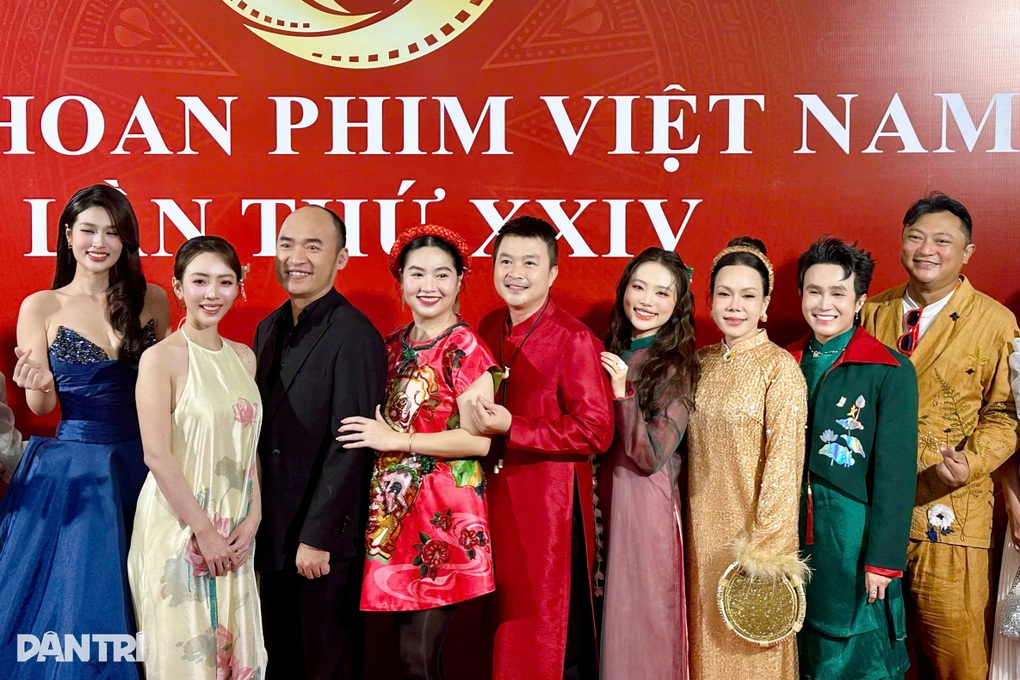 Mưa đỏ giành giải Bông sen vàng, Trấn Thành có chia sẻ gây chú ý - 1