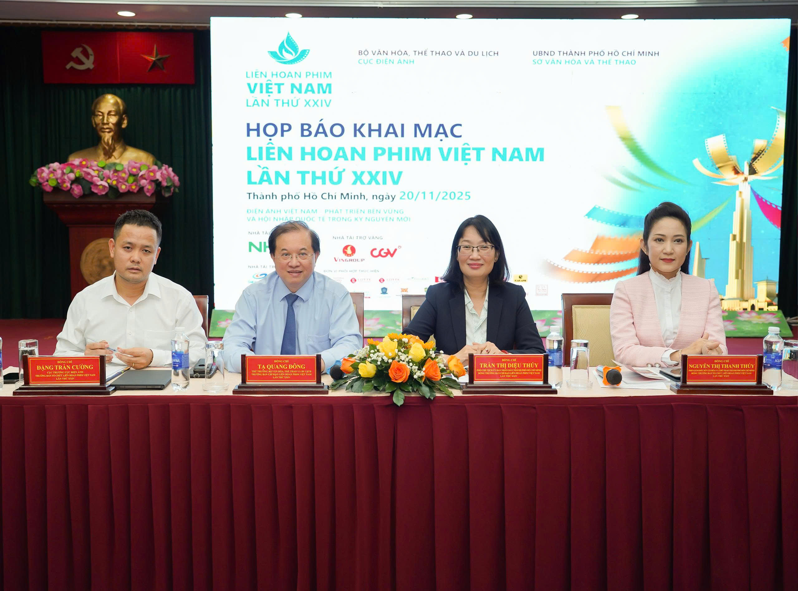 'Mưa đỏ' và loạt phim trăm tỉ có được 'ưu ái' tại Liên hoan phim Việt Nam?- Ảnh 1.