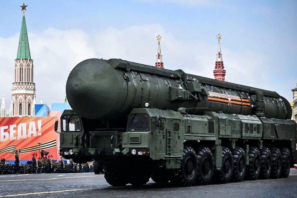 Mỹ muốn bàn với Nga, Trung Quốc về cắt giảm vũ khí hạt nhân - 1