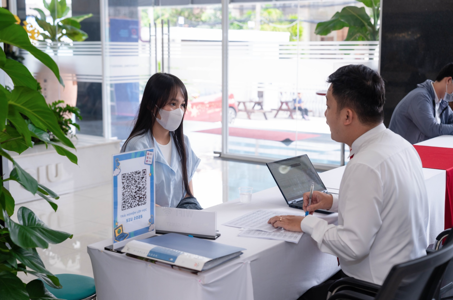 Năm 2025 rồi, hãy học cách 