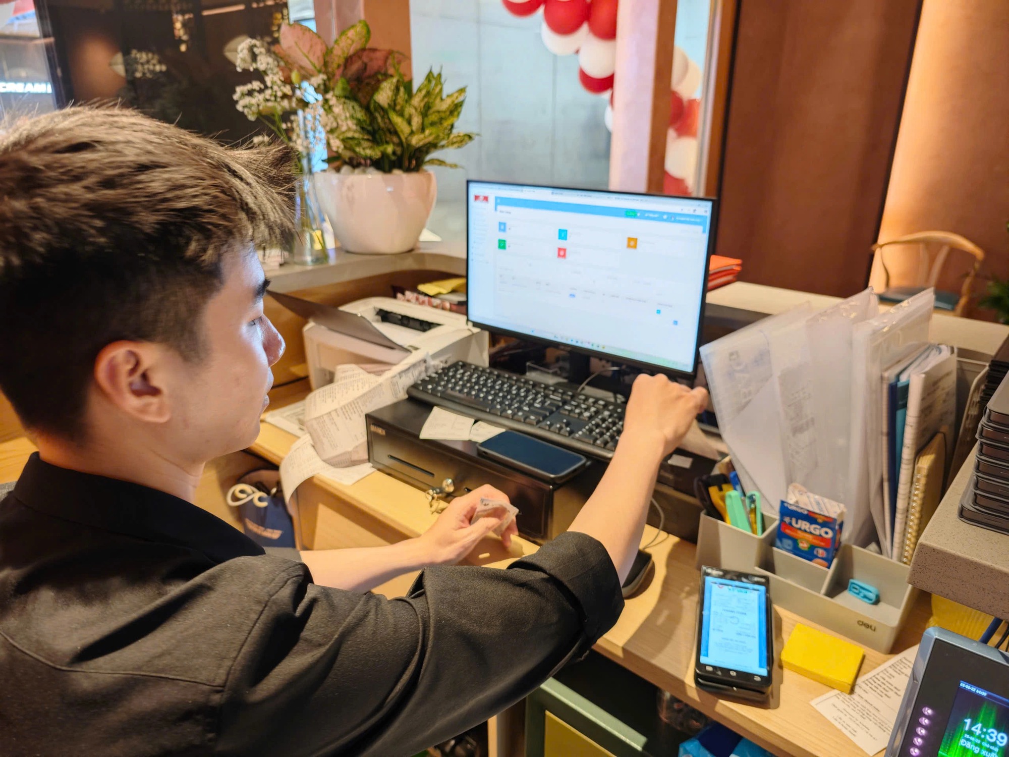 Nâng ngưỡng chịu thuế hộ kinh doanh lên bao nhiêu?- Ảnh 1.