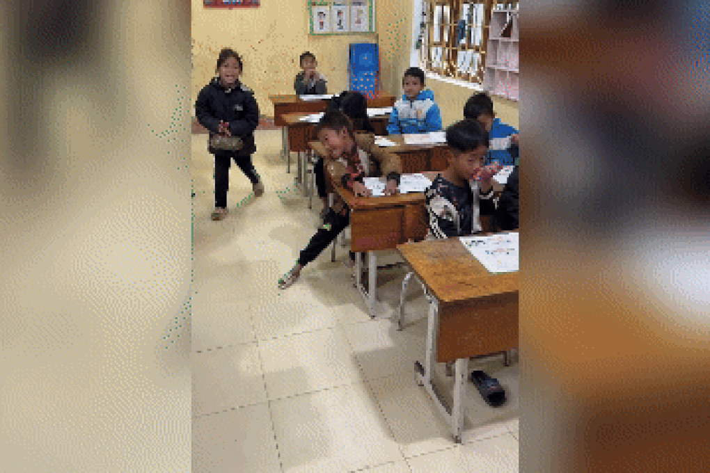 Ngày 20/11, học trò tặng bó rau, củ khoai khiến thầy giáo rơi nước mắt - 1