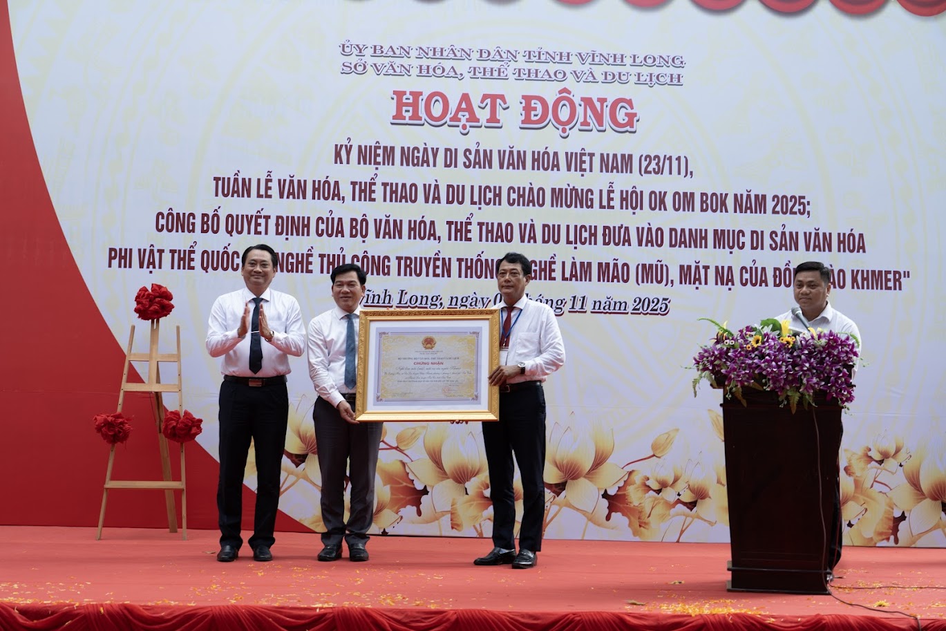 Nghề làm mão, mặt nạ của đồng bào Khmer là di sản văn hóa phi vật thể- Ảnh 1.