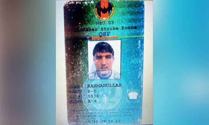 Thẻ quân nhân được cho là của nghi phạm Rahmanullah Lakanwal trong ảnh đăng hôm 27/11. Ảnh: X/shellenberger