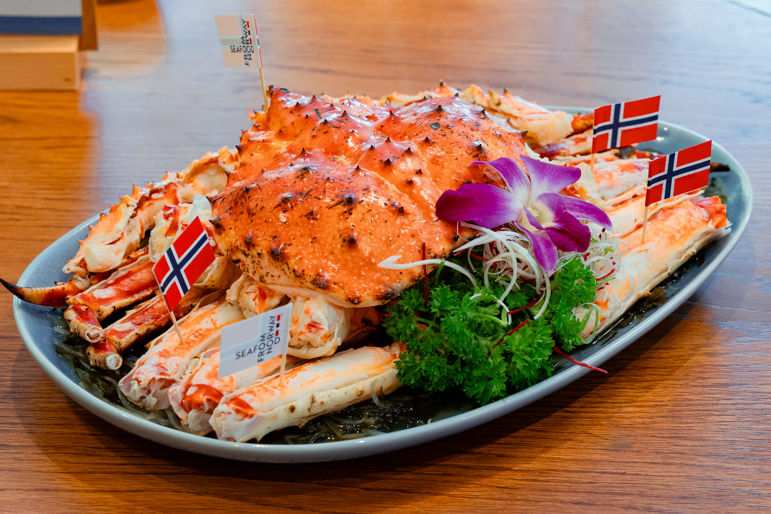 Người Việt chịu chi cho hải sản cao cấp, Na Uy đưa cua hoàng đế sang chào hàng 2 Người Việt chịu chi cho hải sản cao cấp, Na Uy đưa cua hoàng đế sang chào hàng - Ảnh 2.