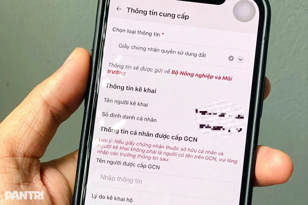 Người dân có thể nộp sổ đỏ qua VNeID; chính sách giúp mua nhà xã hội dễ hơn - 1