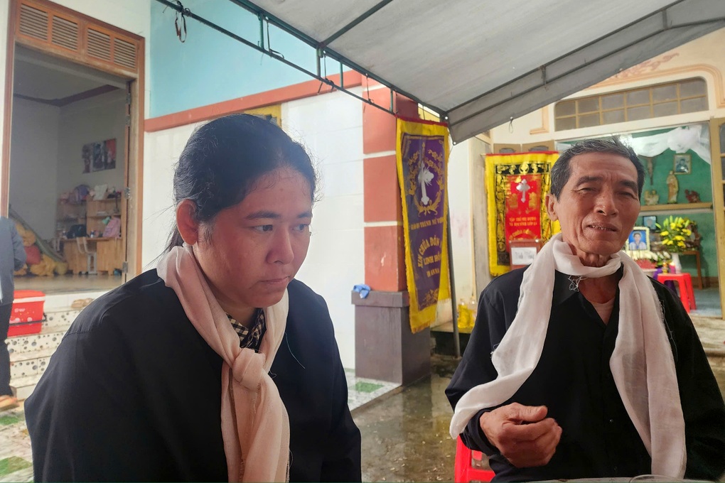 Người mẹ đau khổ: “Tôi sinh ra 3 con mà giờ chẳng còn đứa nào - 1