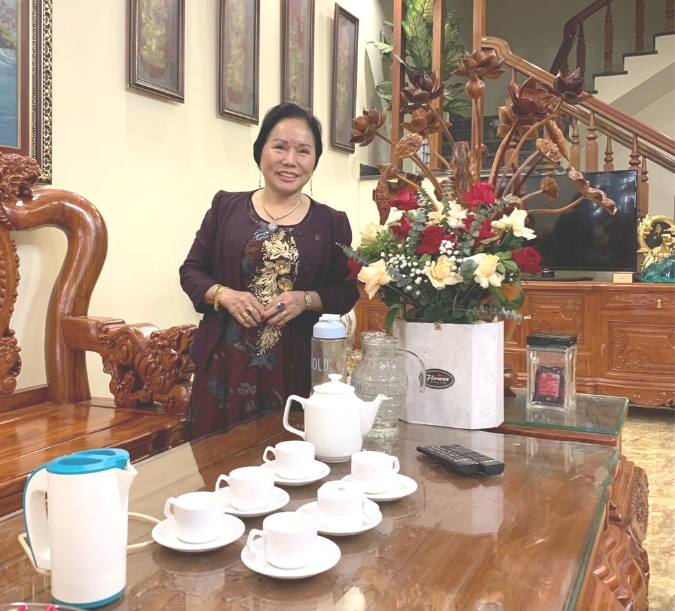 Người mẹ tại Việt Nam tìm 2 con trai ở Pháp để bàn giao đất đai, tài sản - 1