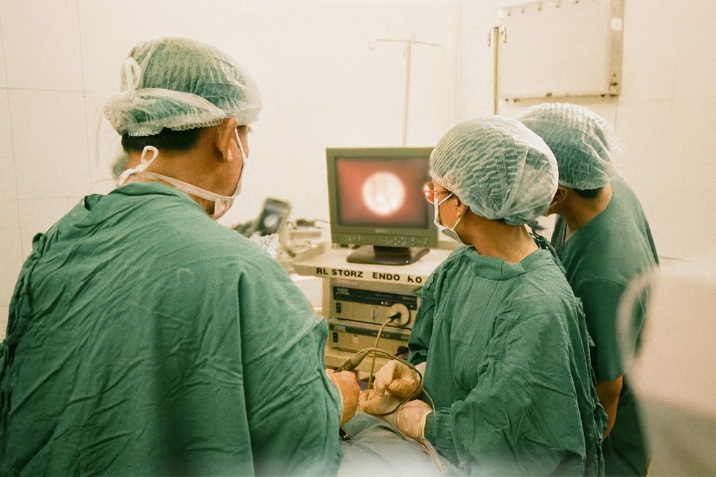 Người phụ nữ ở TPHCM hoại tử ổ mắt, nguy hiểm tính mạng vì nhiễm nấm xoang - 1