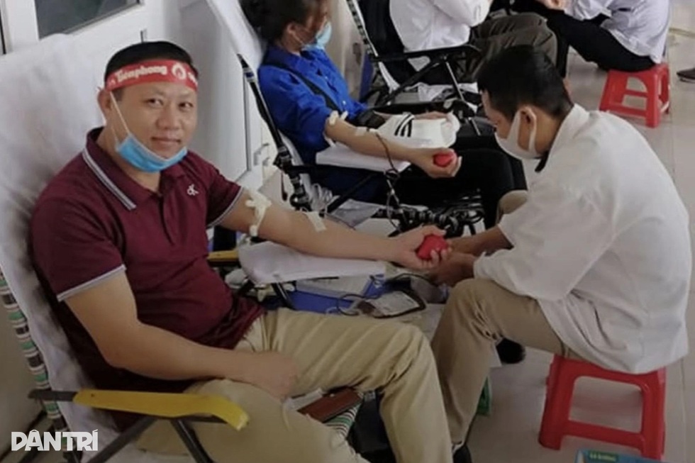Người thầy 18 năm “gieo hy vọng” qua 31 lần hiến máu - 1