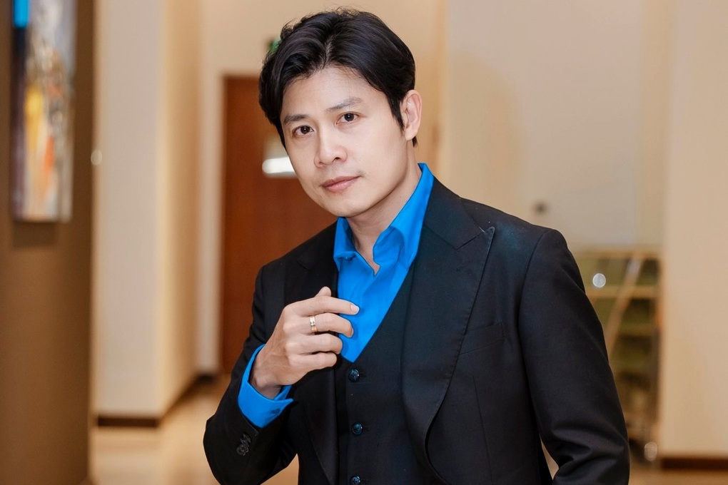 Nguyễn Văn Chung học đại học tuổi 42: Tôi chấp nhận hy sinh show diễn - 1