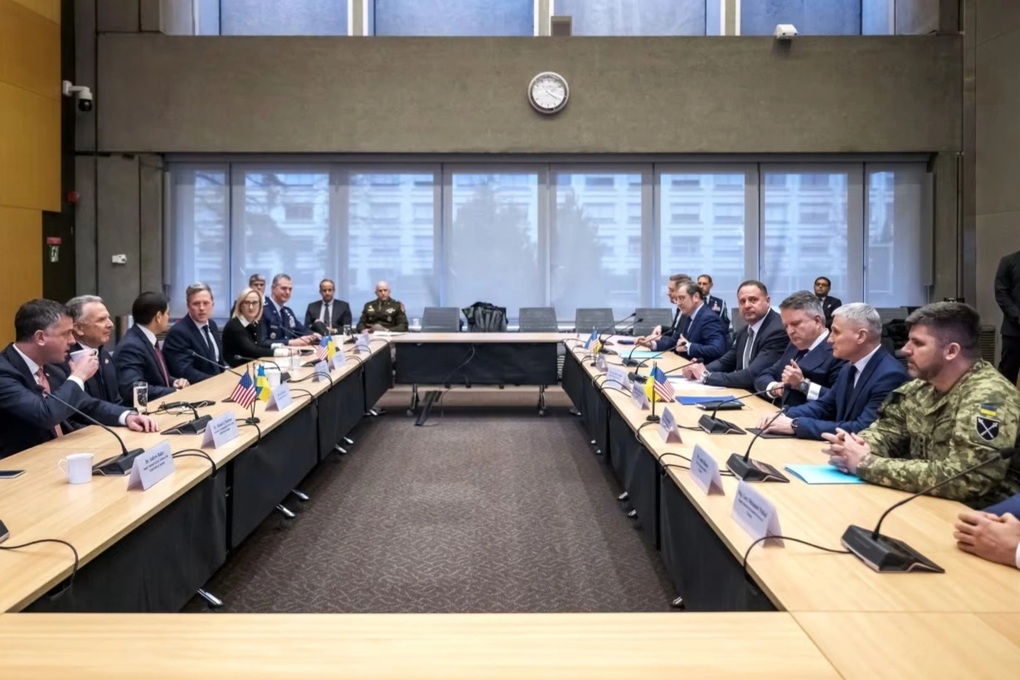 Kế hoạch hòa bình Ukraine có thể đã được rút xuống 19 điểm - 1