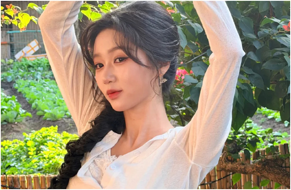 Tràn lan clip nữ thần đẹp bậc nhất showbiz không mời mà tới 1 hôn lễ, làm đủ trò lố lăng phá nát đám cưới- Ảnh 3.