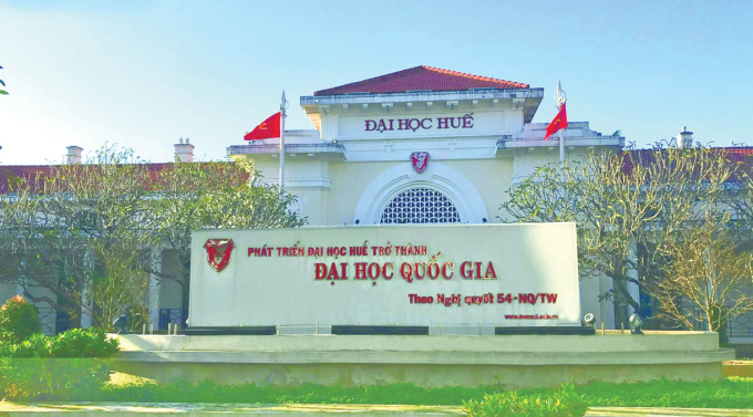 Cổng Đại học Huế. Ảnh: Báo