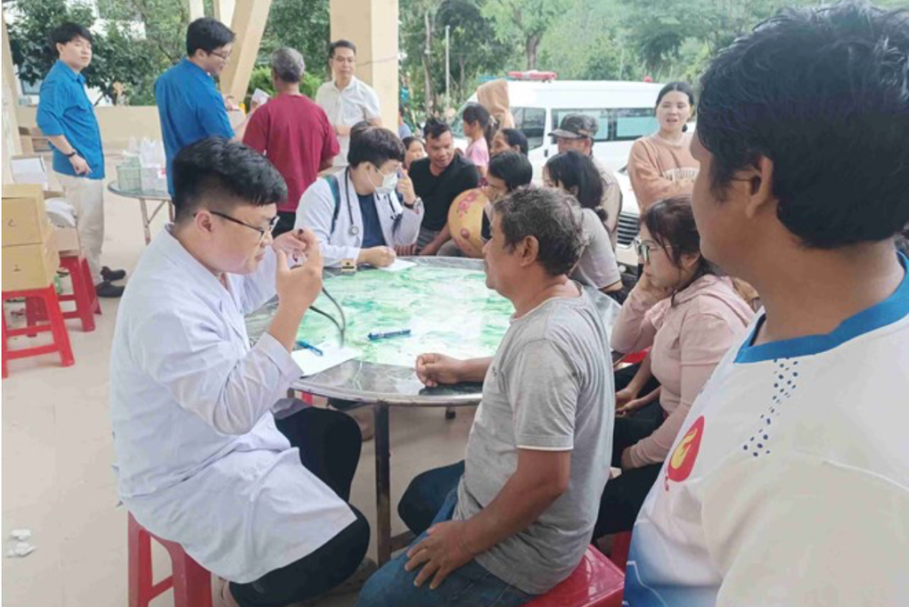 Nhiều nơi ngập sâu và bị chia cắt, Sở Y tế Đắk Lắk đề nghị TPHCM chi viện - 1