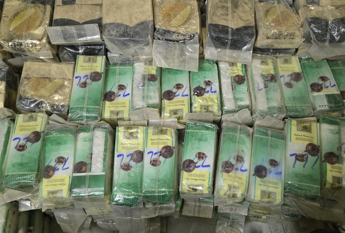 Số ma túy ngụy trang bị thu giữ. Ảnh: Công an cung cấp