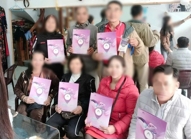 Khởi tố nhóm đối tượng phát hành tiền ảo , chiếm đoạt tài sản của 400 nhà đầu tư - Ảnh 1.