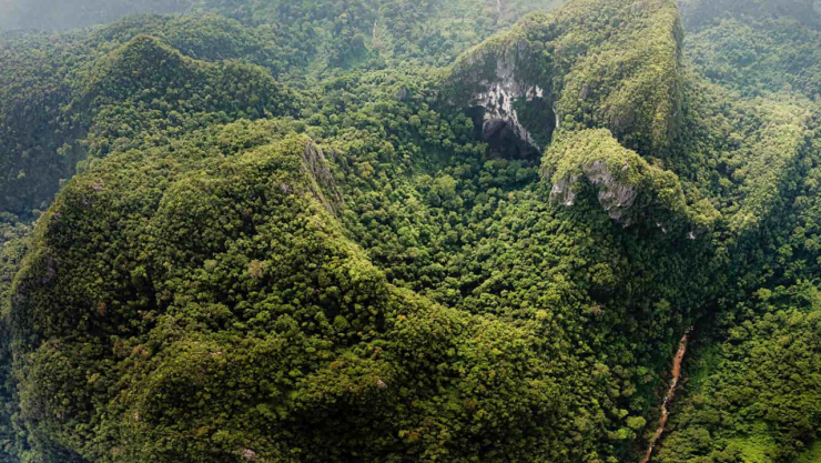 Những điều huyền bí, thú vị được phát hiện khi khám phá hố sụt sâu nhất Việt Nam - 1