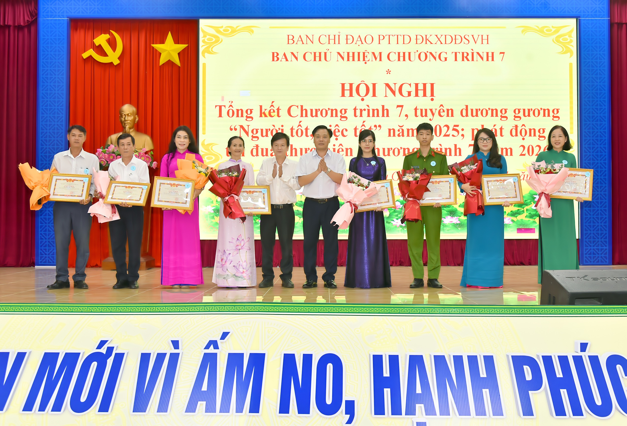 Tuyên dương 29 gương Người tốt , việc tốt tại xã Dầu Giây , Đồng Nai - Ảnh 1.