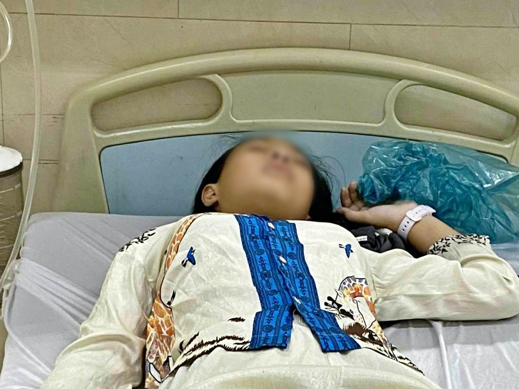 Nữ sinh bị bạn đánh mờ mắt, lãng tai: Chỉ vì được bầu làm tổ trưởng? - 1