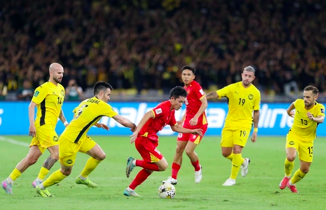 Núi tiền dùng để kiện FIFA, sao FAM không dùng vào việc khác có ích hơn?
- Ảnh 1.