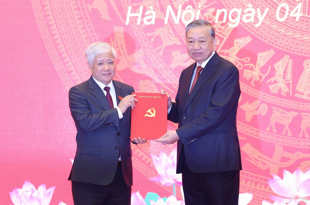 Ông Đỗ Văn Chiến làm Phó Bí thư Thường trực Đảng ủy Quốc hội - 1