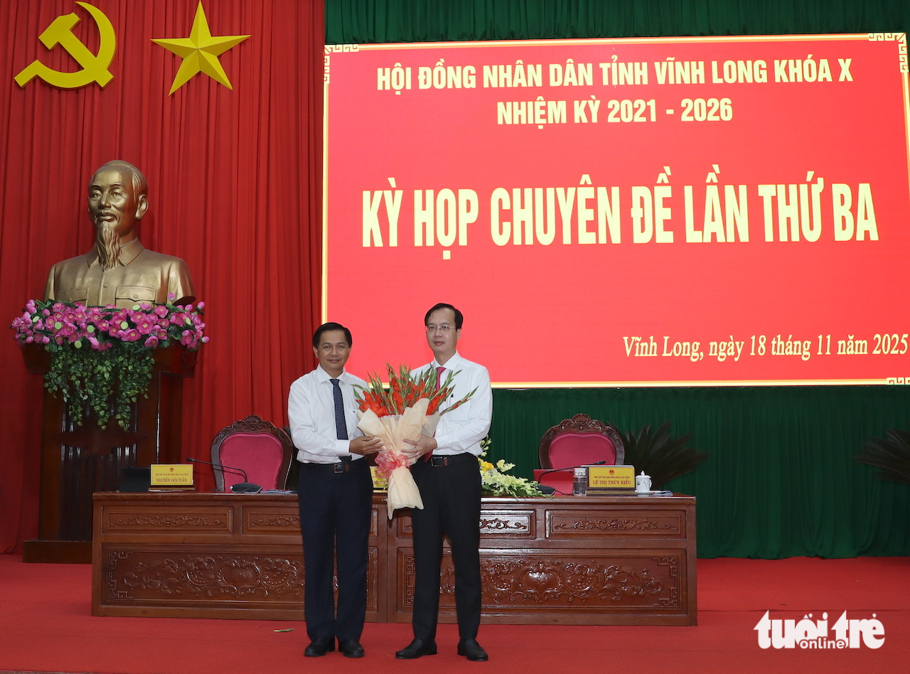 Ông Trần Trí Quang được bầu làm Chủ tịch UBND tỉnh Vĩnh Long - Ảnh 1.