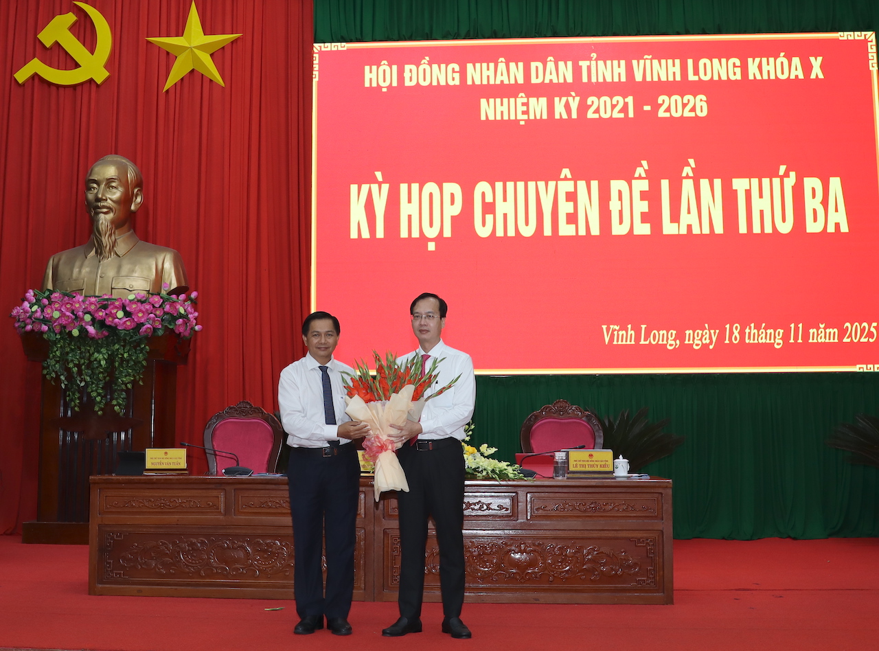 Ông Trần Trí Quang được bầu làm Chủ tịch UBND tỉnh Vĩnh Long mới nhất - Ảnh 1.