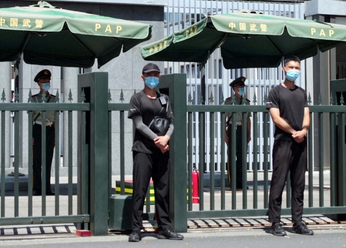 Đại sứ quán Nhật Bản tại Bắc Kinh, Trung Quốc, hồi tháng 8/2023. Ảnh: AFP