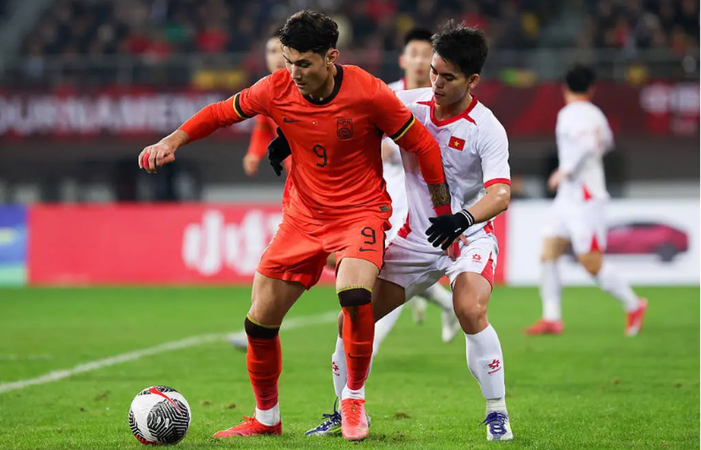 Phản ứng của CĐV Trung Quốc khi đội nhà gục ngã trước U22 Việt Nam - 1