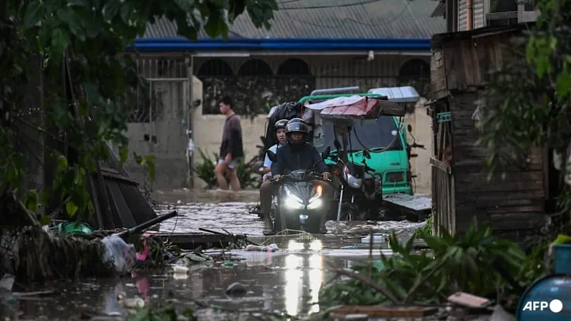 bão số 13 Kalmaegi.jpg