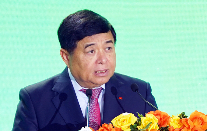 Phó thủ tướng Nguyễn Chí Dũng tại SEMIEXPO 2025. Ảnh: Lưu Quý