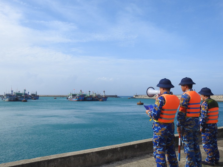 bão số 15 - Ảnh 1.