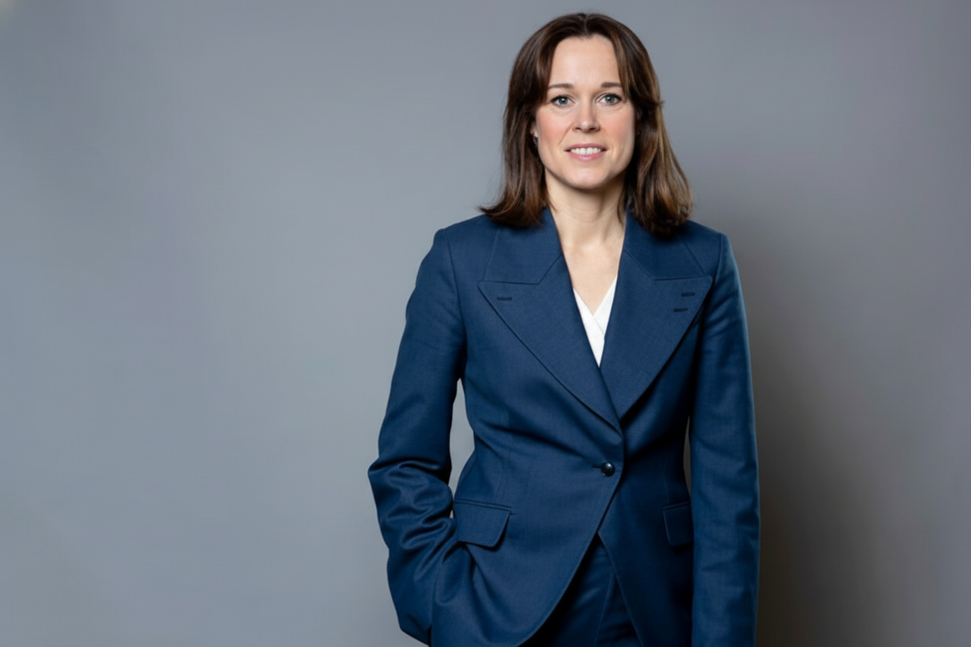 Quốc vụ khanh Thụy Điển thăm Việt Nam, bàn hợp tác phát triển đường sắt cao tốc Bắc - Nam - Ảnh 1.