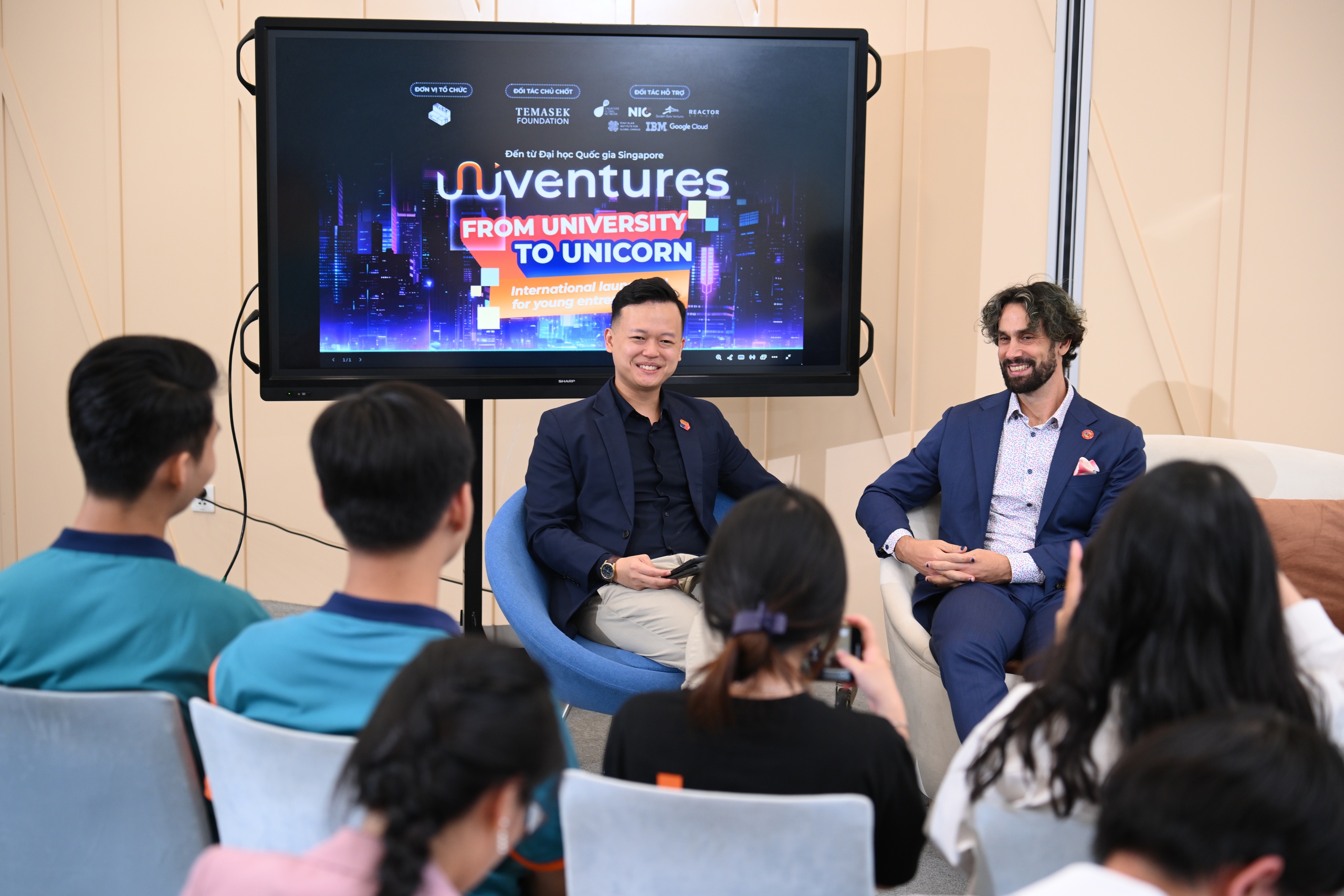 Ra mắt sáng kiến UniVentures là bệ phóng cho start-up Việt Nam ngay từ giảng đường đại học 1 Ra mắt sáng kiến UniVentures là bệ phóng cho start-up Việt Nam ngay từ giảng đường đại học - Ảnh 1.