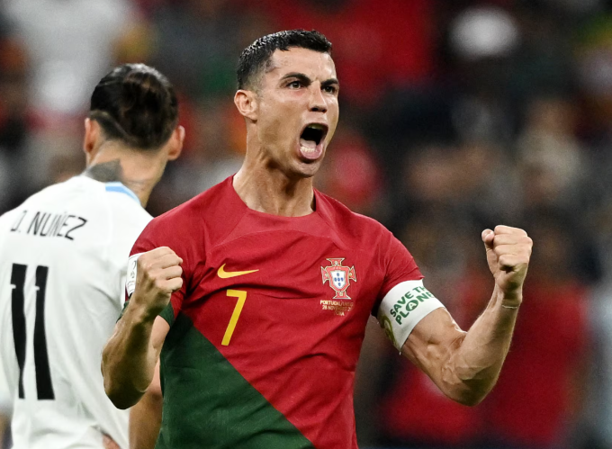 Cristiano Ronaldo mừng bàn trong trận Bồ Đào Nha gặp Uruguay tại World Cup 2022 trên sân Lusail, Lusail, Qatar ngày 28/11/2022. Ảnh: Reuters